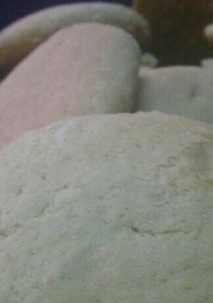 Una foto de Galletitas de manteca y limón 💜