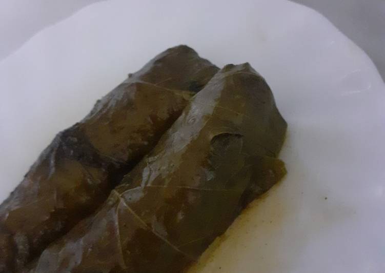 ورق عنب حامض