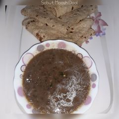 Sabut Maash Daal A picture of Sabut Maash Daal.