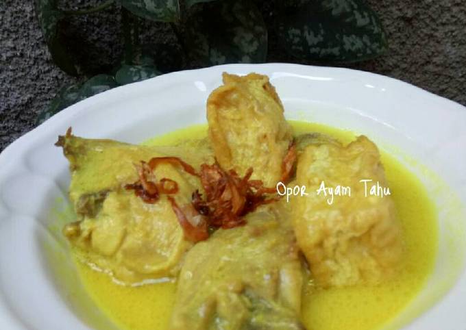 Opor Ayam dan Tahu