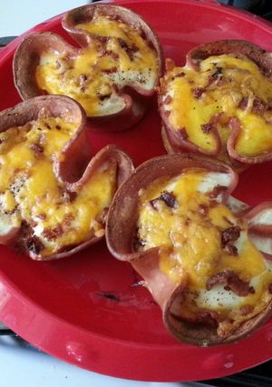 A picture of Bologna Breakfast Cups.