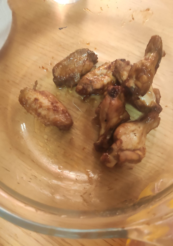 Una foto de Alitas a la barbacoa económica (pocos ingredientes)