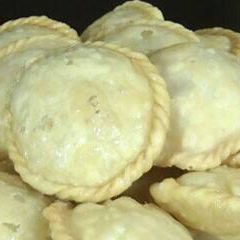 A picture of Chandrkala Gujiya.