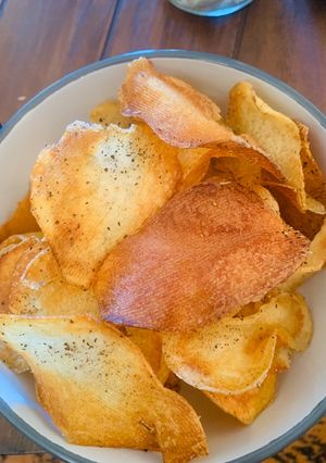 A picture of Potatoes Chips.