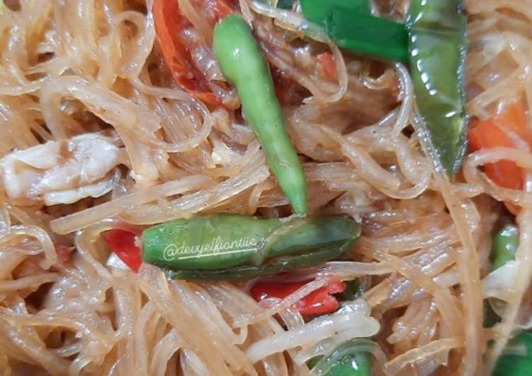Bihun goreng pedas
