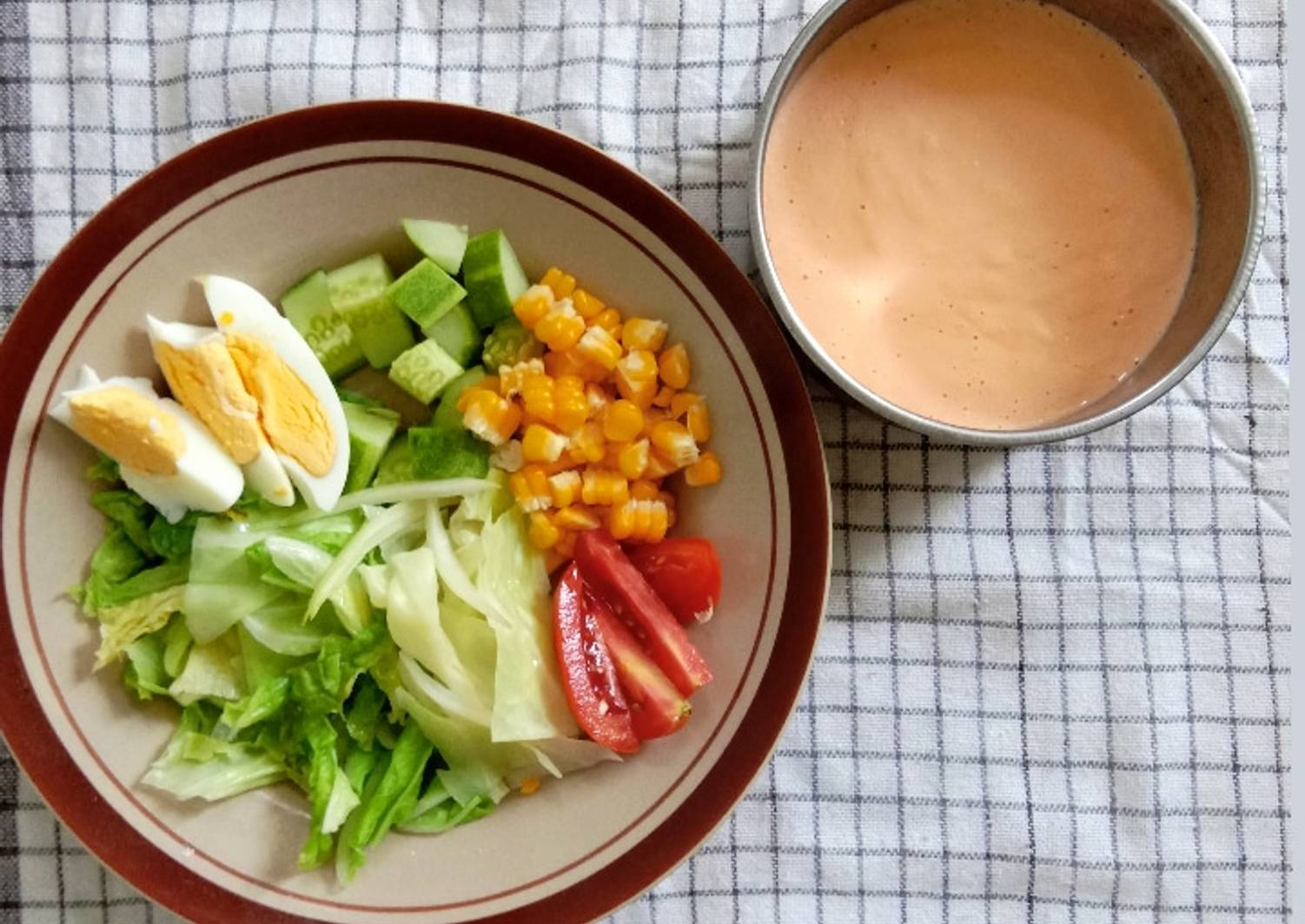 Resep Fresh salad and Thousand Island Dressing oleh Ririn Resep Fresh salad and Thousand Island Dressing oleh Ririn