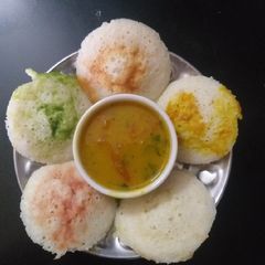 A picture of કલર ફુલ 5 ફ્લેવર ઇડલી.