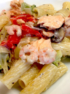 A picture of Salmon and Shrimp Pasta.