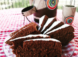 Una foto de Torta de chocolate en licuadora súper fácil y esponjosa