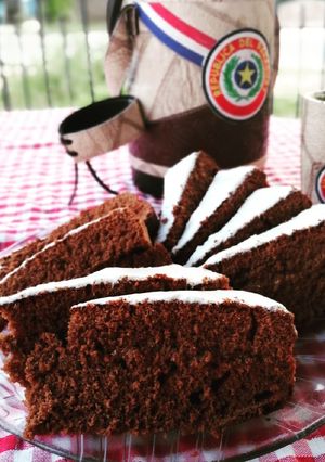 Una foto de Torta de chocolate en licuadora súper fácil y esponjosa