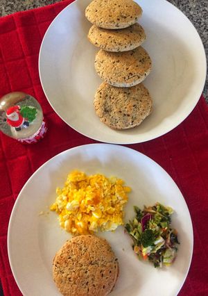 Una foto de Arepas de avena con harina de Almendras y semillas de chía y linaza (fitness)