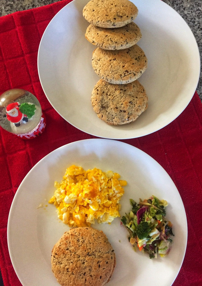 Una foto de Arepas de avena con harina de Almendras y semillas de chía y linaza (fitness)