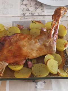 Una foto de Pierna de cordero lechal al horno