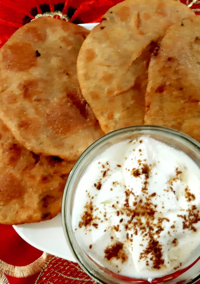 आलू की कचौड़ी (aloo ki kachori recipe in hindi) रेसिपी मुख्य फोटो