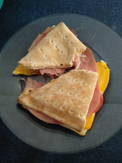 Una foto de Panini a la plancha