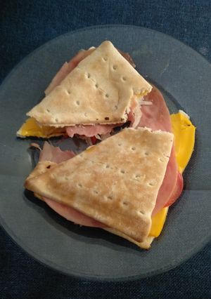 Una foto de Panini a la plancha