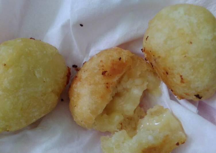 Bola bola singkong mozzarella goreng