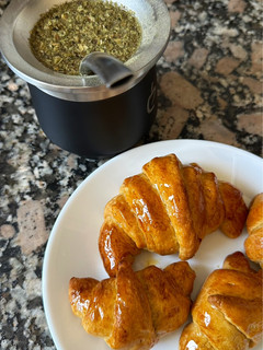 Una foto de 🥐 Medialunas de manteca