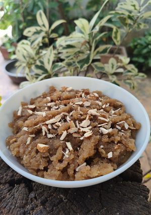 A picture of Whole wheat flour Halwa.