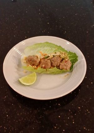 A picture of Asian Spicy/Sweet Meatball lettece Wraps.