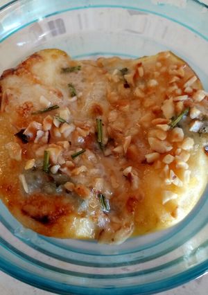 A picture of Baked apple with Gorgonzola alla Fluffy.