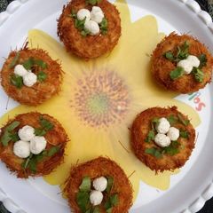 Bird's Nest snacks😋 A picture of Bird's Nest snacks😋.