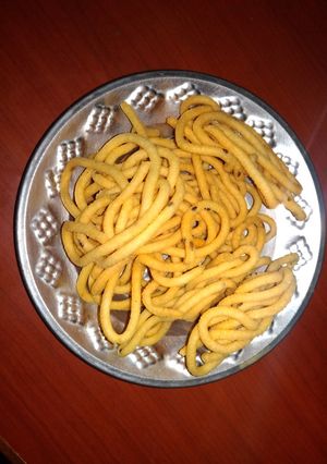 A picture of Murukku.