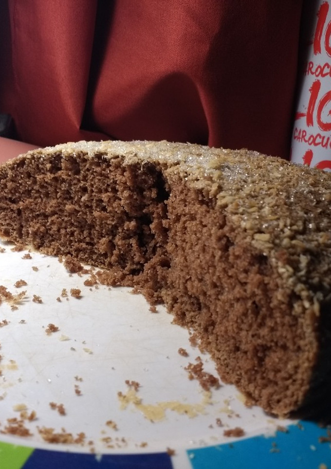 Una foto de Bizcochuelo de café y chocolate sin manteca, (sencillo, rápido y súper económico)