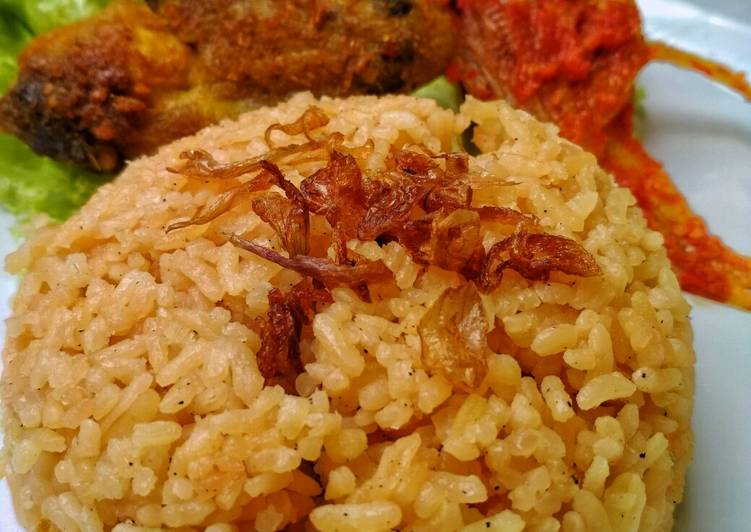 Nasi Uduk Buah Naga