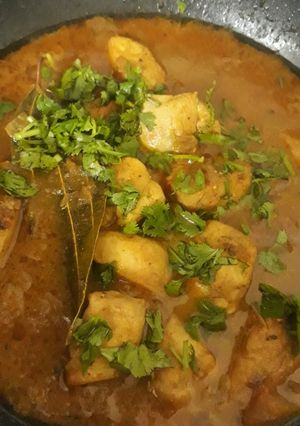 A picture of Chicken curry.