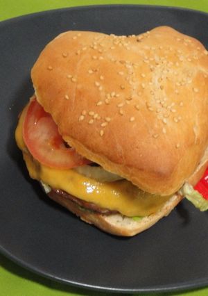 Foto principal de Hamburguesa Big Love McDonald (Vídeo)
