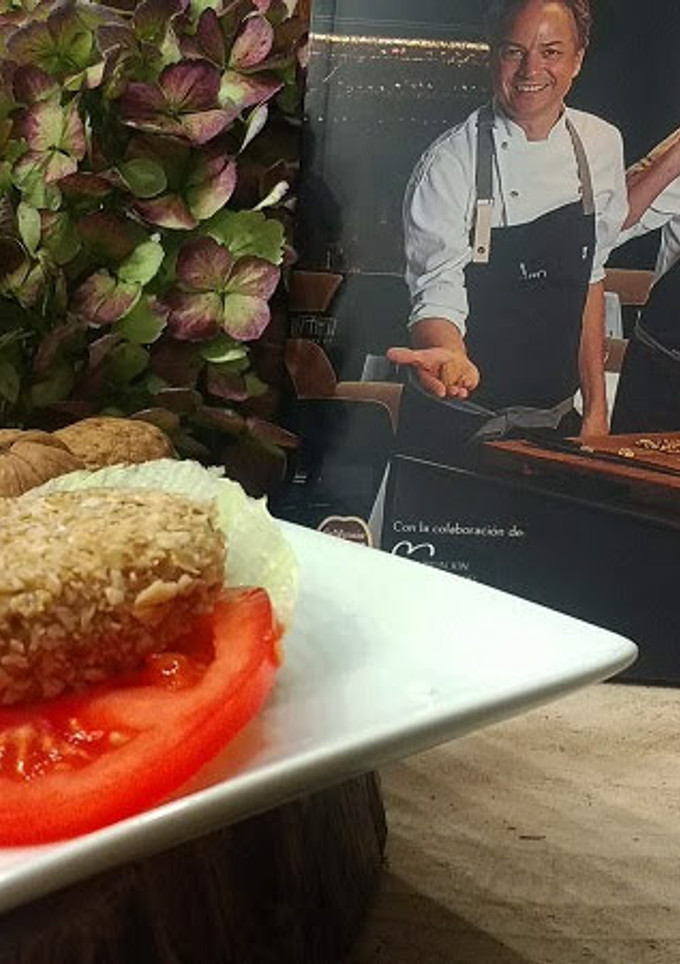 Una foto de Hamburguesa vegetal con nueces, de Los Hermanos Torres