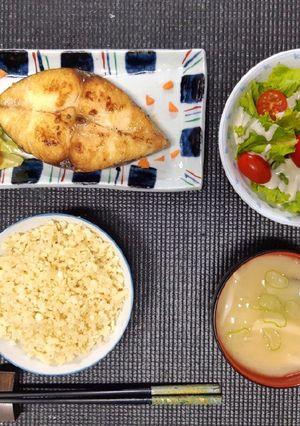 รูปของ Grilled Sawara & Cauliflower Rice
