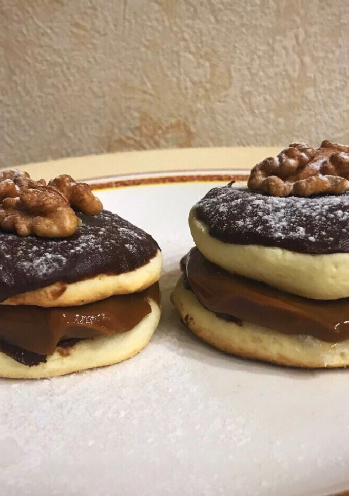 Una foto de Alfajores de maicena facilísimos paso por paso (fécula y harina)