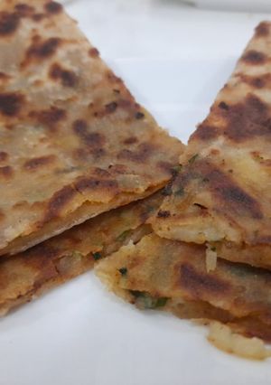 আলু পরাঠা(Aloo Paratha recipe in Bengali) রেসিপির প্রধান ছবি