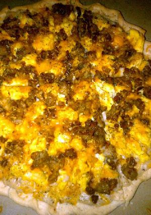 A picture of Breakfast pizza.