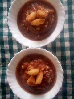 A picture of Simple gazpacho with bread croutons.