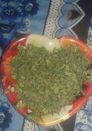 A picture of Homemade kastoori methi / Homemade kasuri methi.