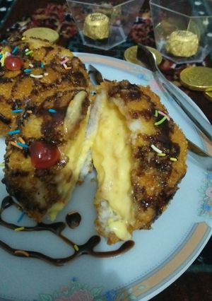 A picture of Fried ice-cream balls.