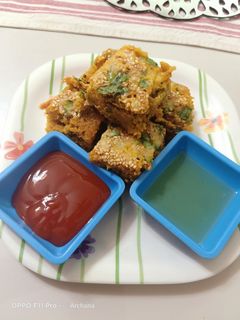 ચીઝ મેથી હાંડવો (Cheese Methi Handvo Recipe In Gujarati) રેસીપી મુખ્ય ફોટો