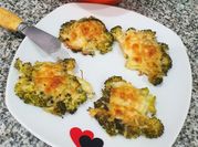 Una foto de snack con queso