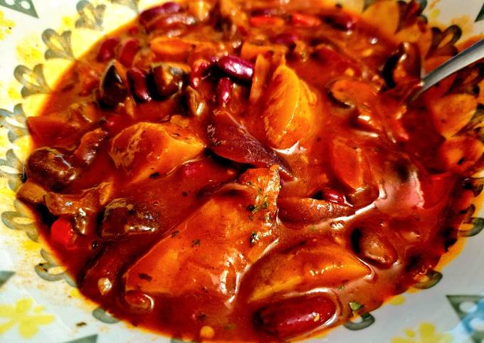 Hearty Chilli Stew (Vegetarian)