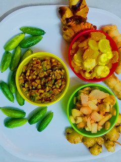 A picture of Mixed Pickles.