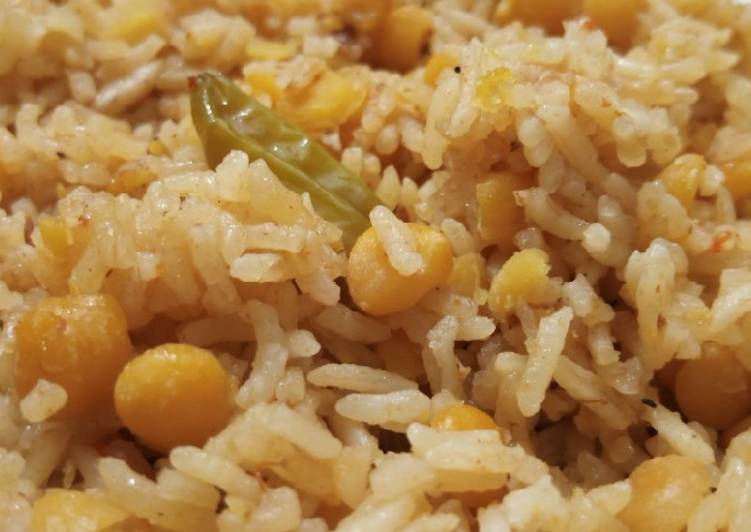 Recipe of Quick Chany ki daal ka pulao