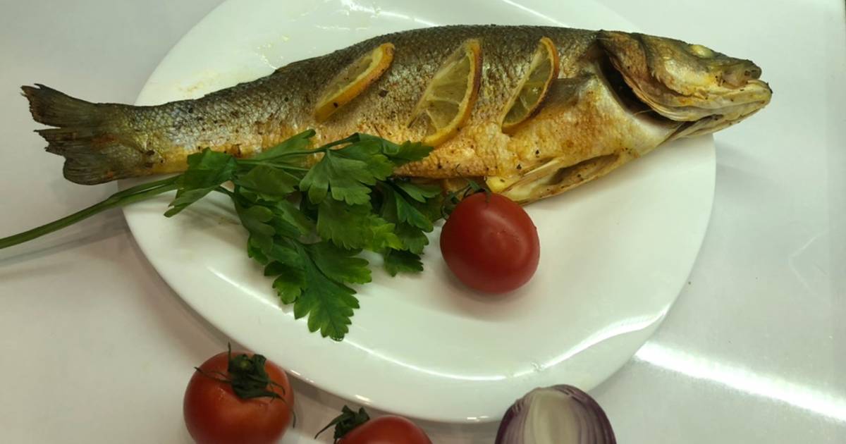 Как приготовить Как запечь рыбу сибас в соли в духовке просто рецепт пошаговый