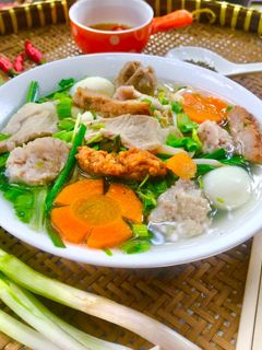 Hình của món Bún chả cá thập cẩm cho bữa sáng.