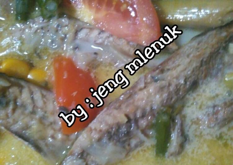 Bumbu Membuat Ikan salem bumbu kuah santan, Lezat Sekali