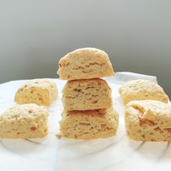 A picture of Herb garlic scones.