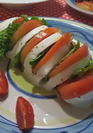A picture of Authentic Caprese.