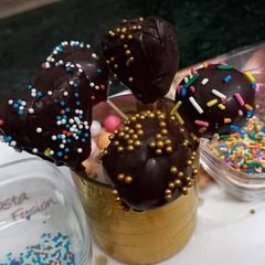 A picture of Choco chips ball.